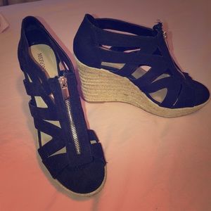 Black Wedges- Size 10
